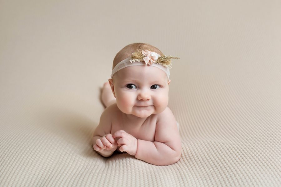 carrie-pfister-baby-milestone-sessions-breakout-14