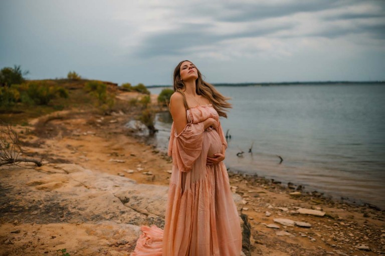 Maternity Photography Guide