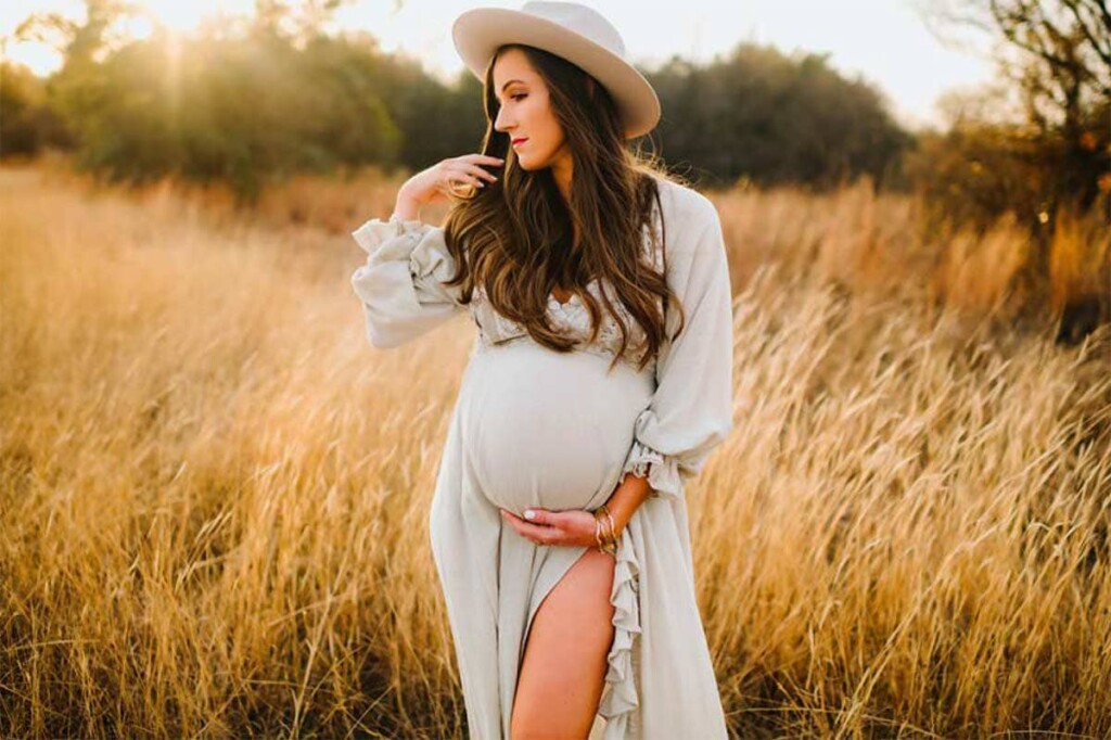 Embracing the "New" Her: Creative Maternity Photography
