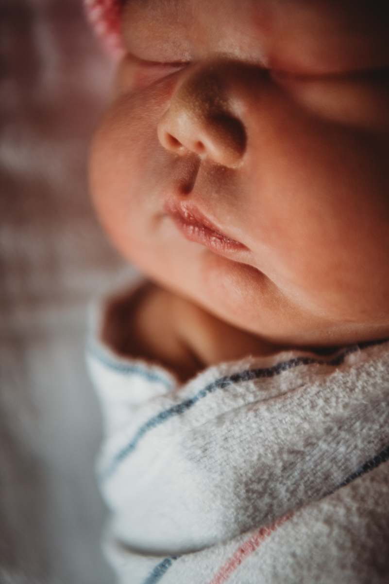 Hello Baby! Fresh 48 In-Hospital Newborn Photography